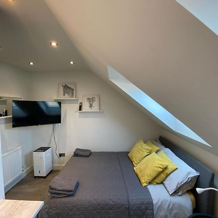 Quiet North London - 2 X Double Bedrooms - Close To Station And 20Mins Central London Totteridge Екстериор снимка