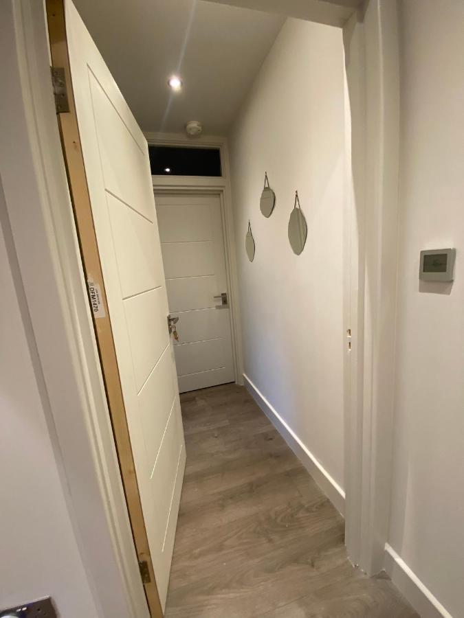 Quiet North London - 2 X Double Bedrooms - Close To Station And 20Mins Central London Totteridge Екстериор снимка