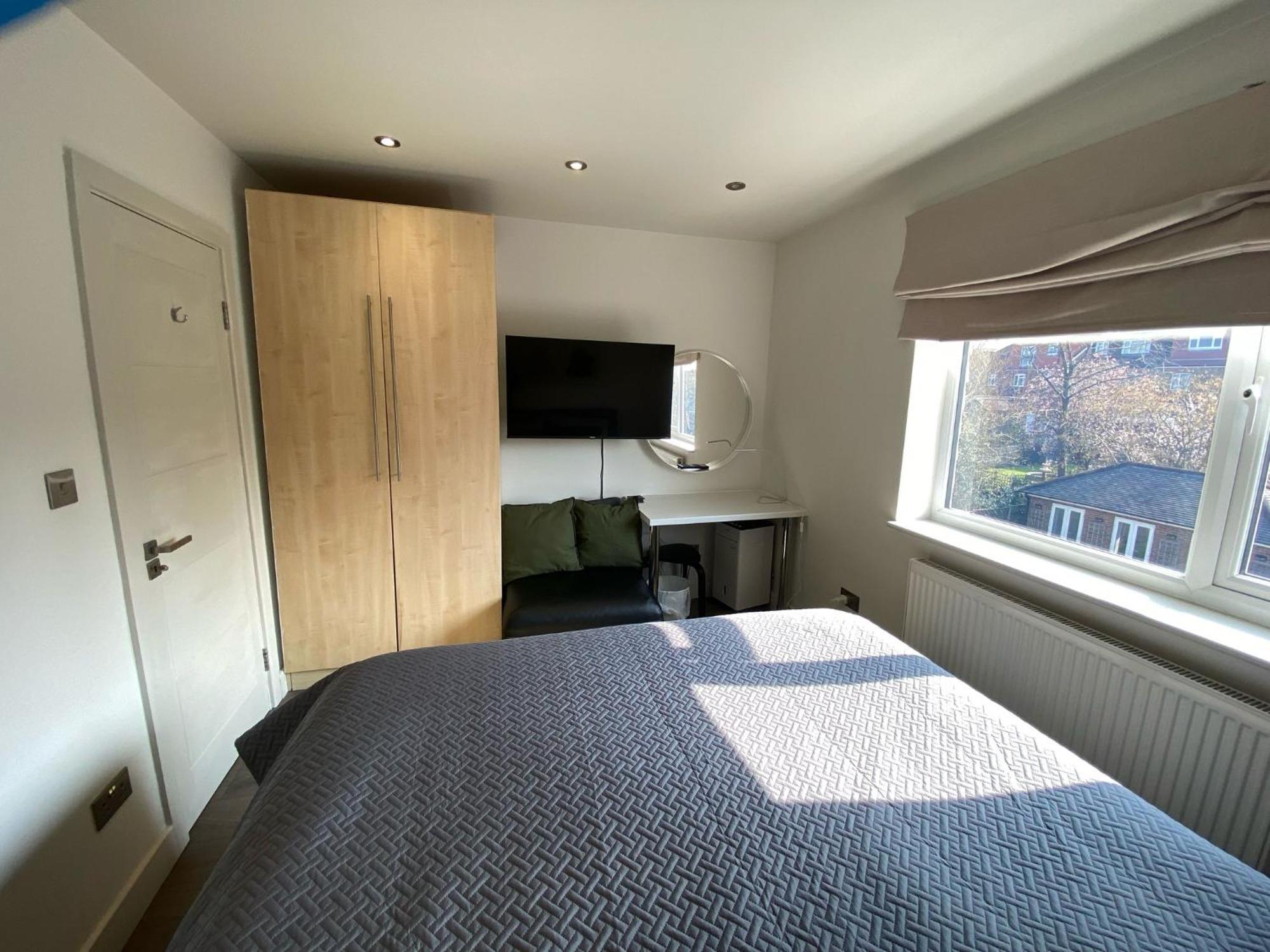 Quiet North London - 2 X Double Bedrooms - Close To Station And 20Mins Central London Totteridge Екстериор снимка